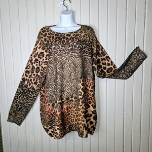 Wild Leopard Patterned Women's Sweater